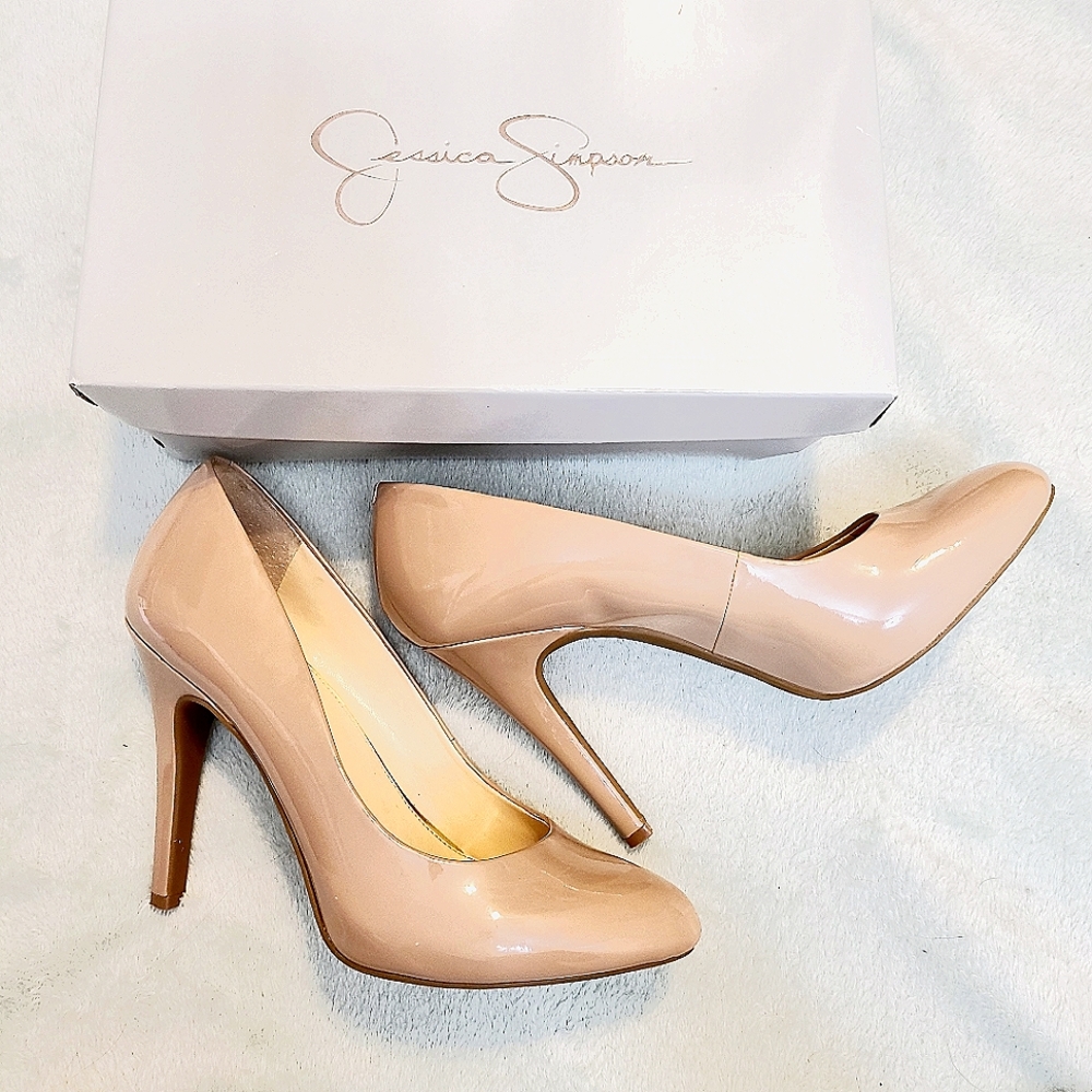 Jessica Simpson Beige Cream Patent Stilleto Heels Size 10